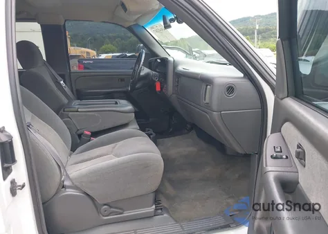 2003 Chevrolet Silverado 1500 Ls z USA, uszkodzony, nr VIN 1GCEK19T33E319919